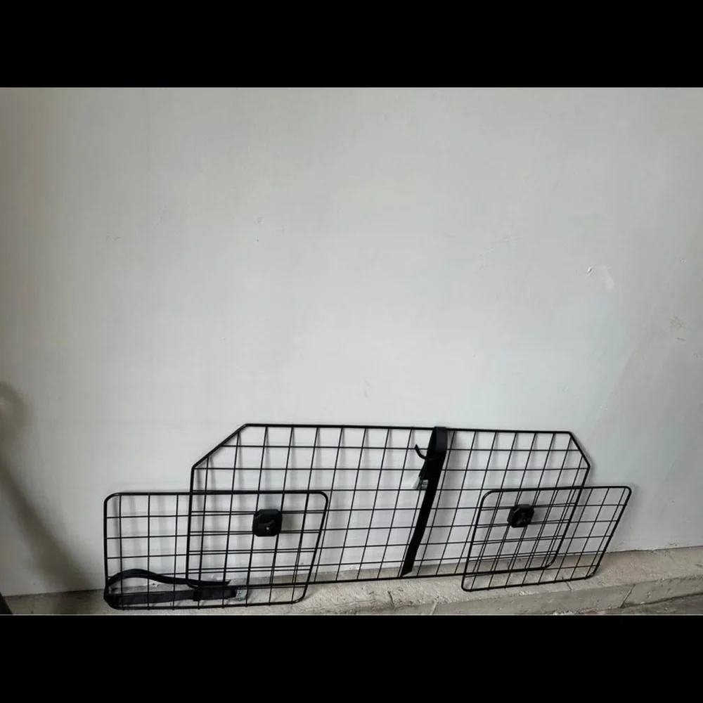 Black Expandable Dog Gate for SUV